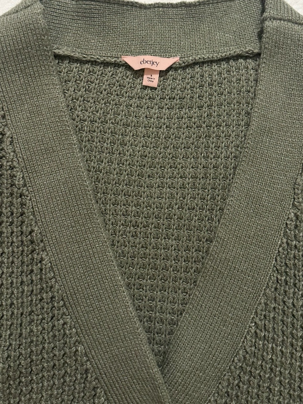 eberjey Recycled Sweater Cropped Cardigan Moss Green Small - Picture 5 of 6